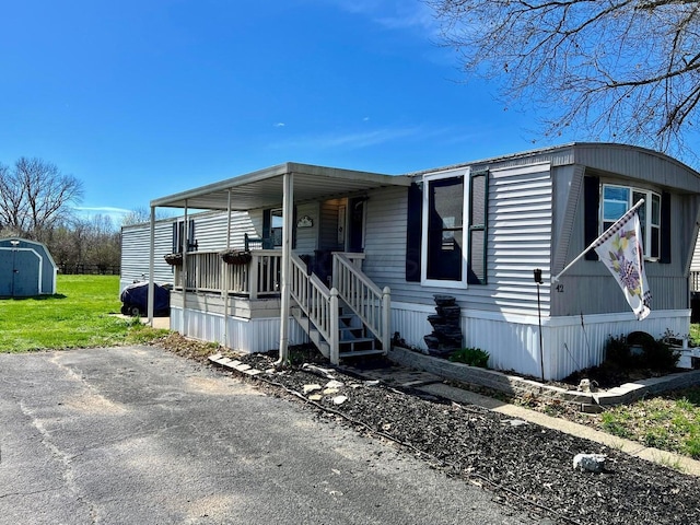 view of manufactured / mobile home