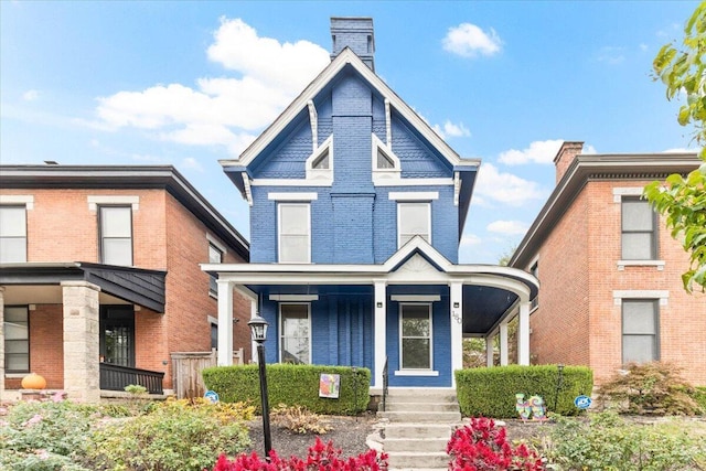 view of front of house featuring a porch