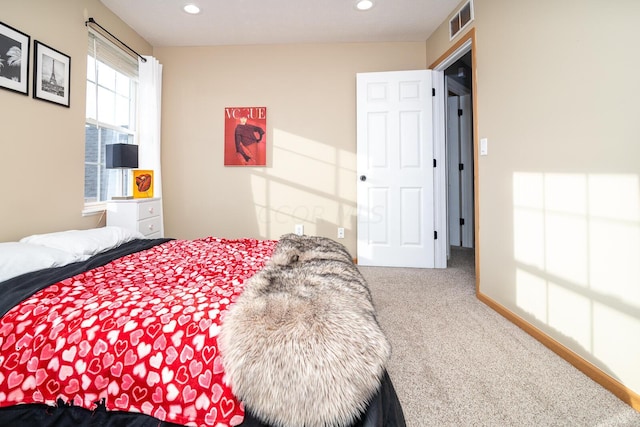 bedroom featuring carpet flooring