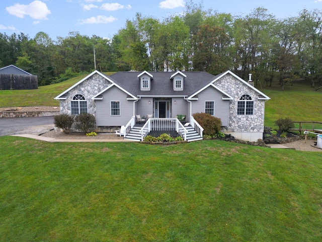 view of front of house with a front lawn