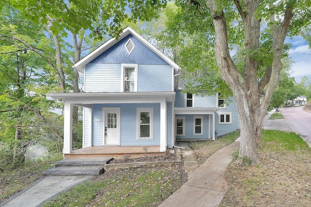 view of front facade featuring a porch