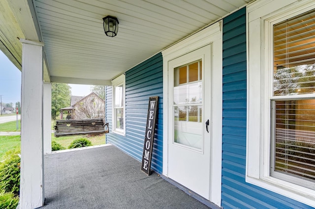 view of patio featuring covered porch