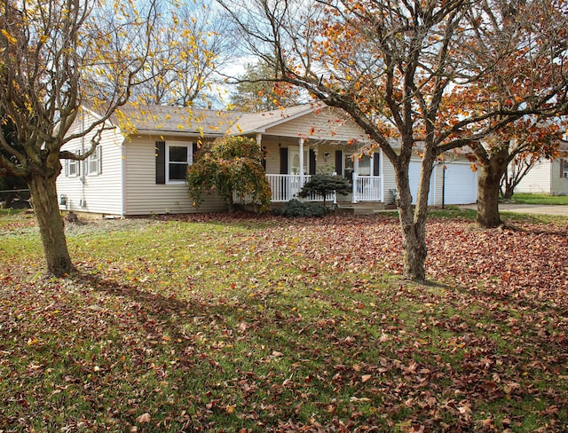 single story home featuring a porch