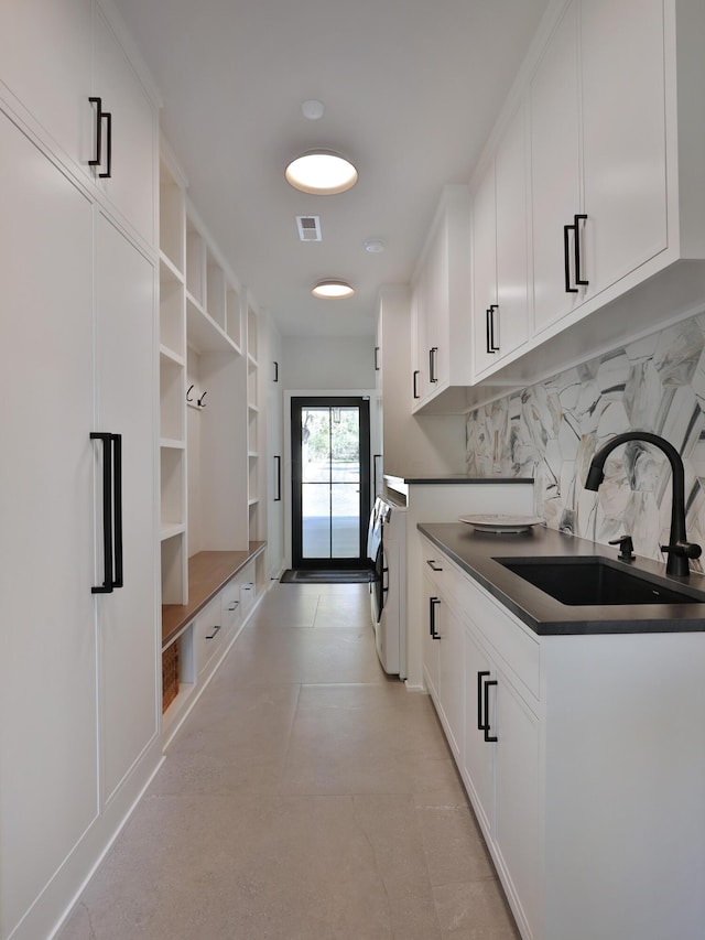 mudroom featuring sink