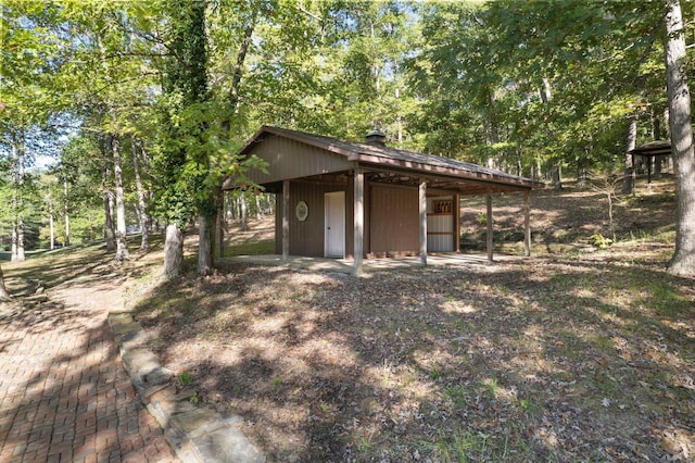 view of outbuilding