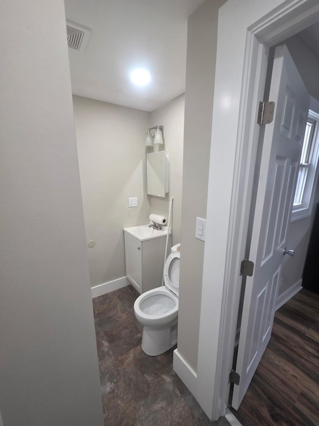 1214 W Mulberry St, Lancaster, OH 43130 - half bath featuring baseboards and vanity