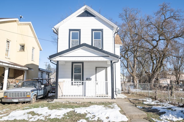 view of front of property featuring covered porch