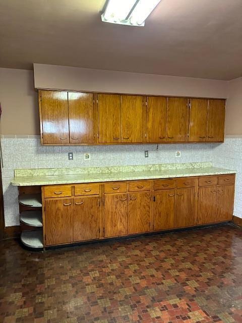 kitchen with tasteful backsplash