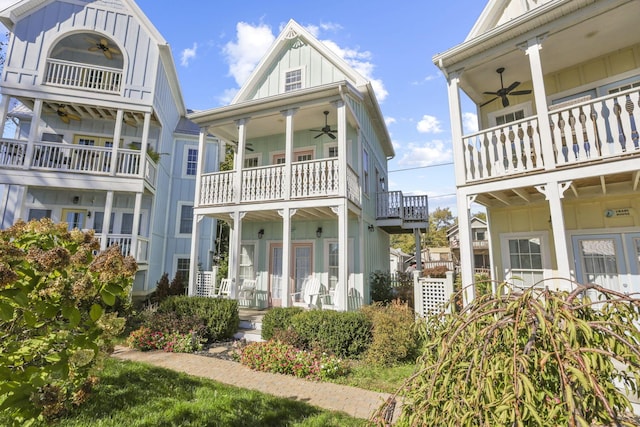 exterior space featuring a balcony