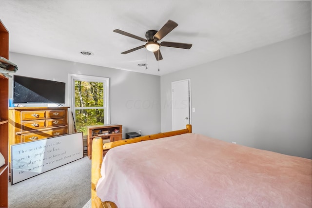 bedroom with carpet flooring and ceiling fan