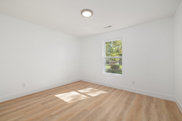 empty room featuring light hardwood / wood-style flooring