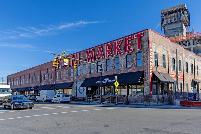 view of building exterior