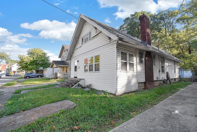 view of side of property