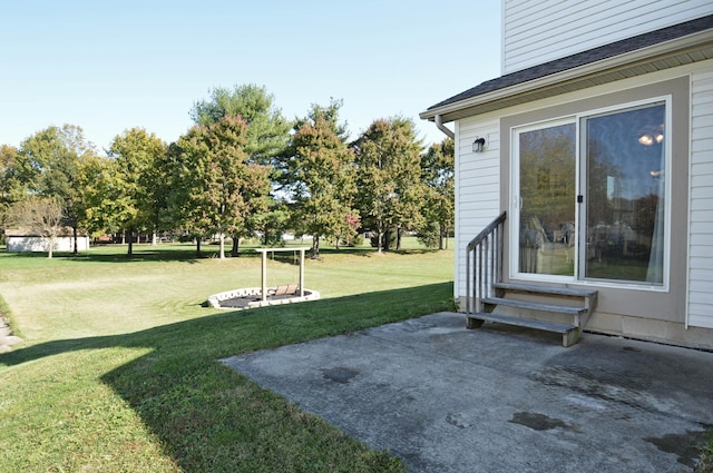 view of yard with a patio area