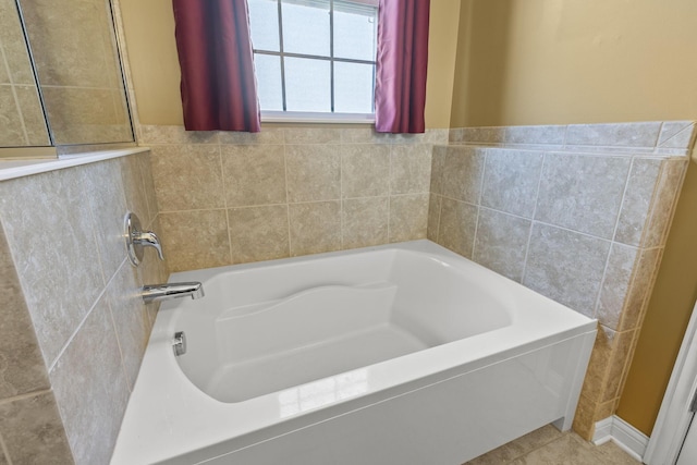 bathroom featuring a bathing tub