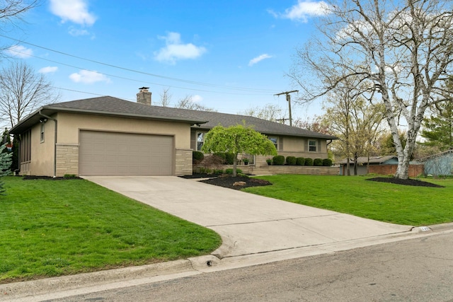ranch-style home with stucco siding, driveway, stone siding, an attached garage, and a front lawn