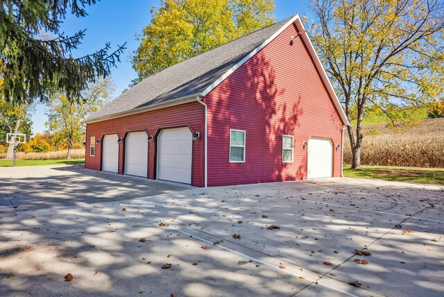 1444 Blue Jay Rd, Heath, OH 43056