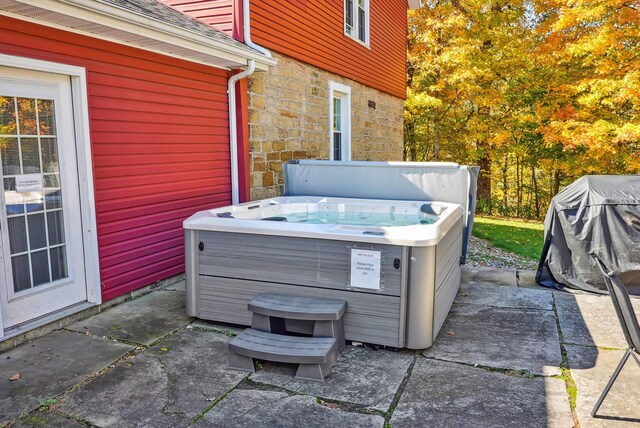 1444 Blue Jay Rd, Heath, OH 43056