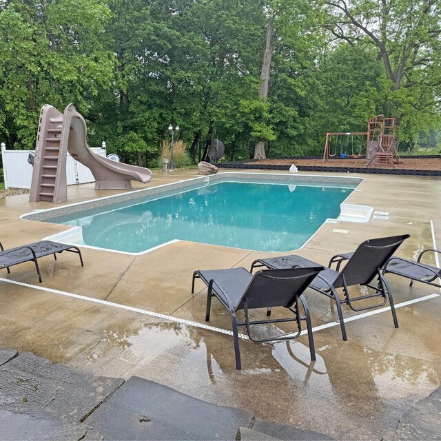 1444 Blue Jay Rd, Heath, OH 43056