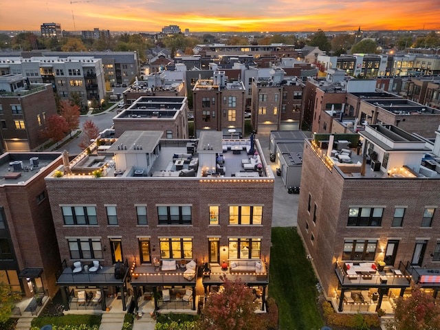 view of aerial view at dusk