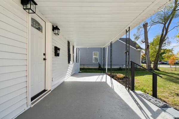 view of patio with covered porch