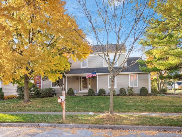 view of front of house featuring a front lawn