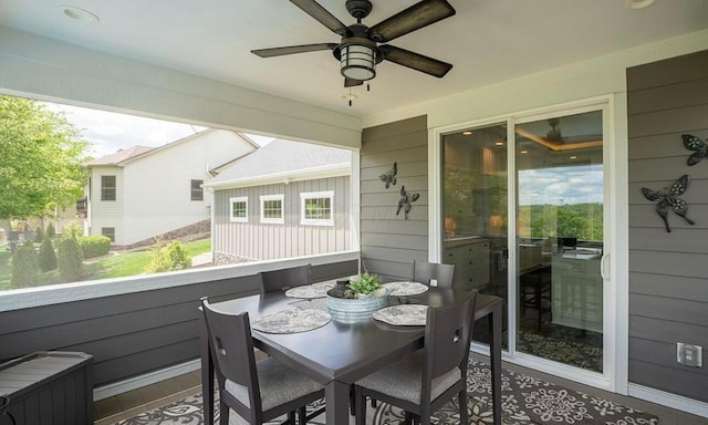 balcony with ceiling fan