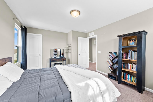 bedroom featuring carpet floors