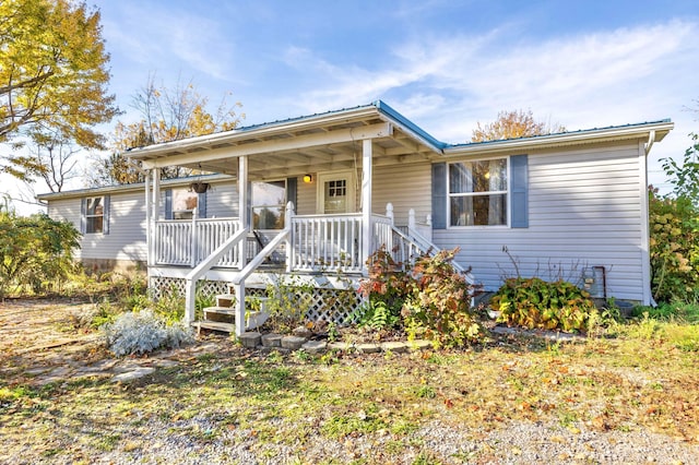 view of front of home with covered porch