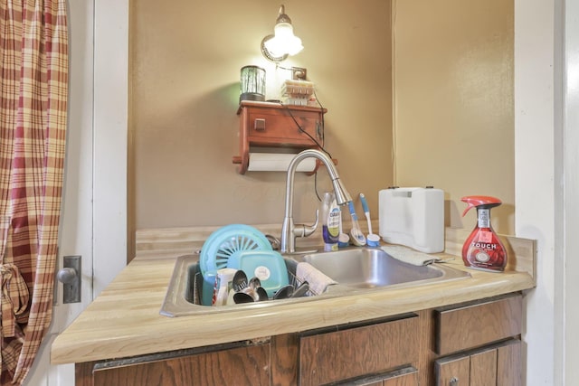 622 S Poplar St, Bucyrus, OH 44820 - detailed view of a sink