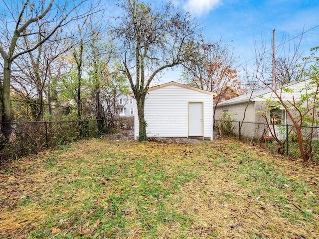 1327 Atcheson St, Columbus, OH 43203 - fenced backyard featuring a storage unit