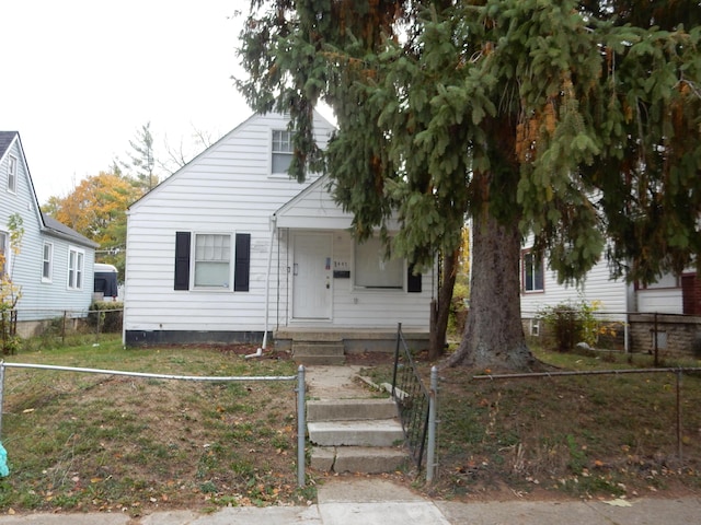 view of front of property