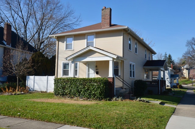 view of front of house with a front yard