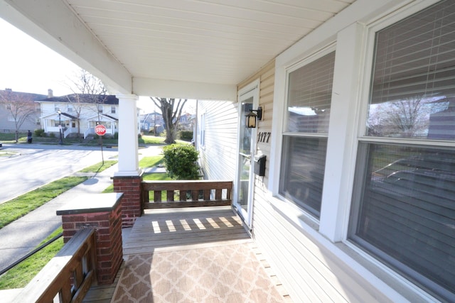 view of patio / terrace with covered porch