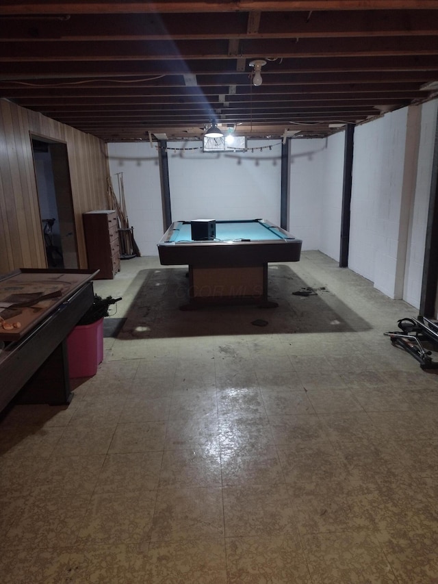 rec room featuring billiards