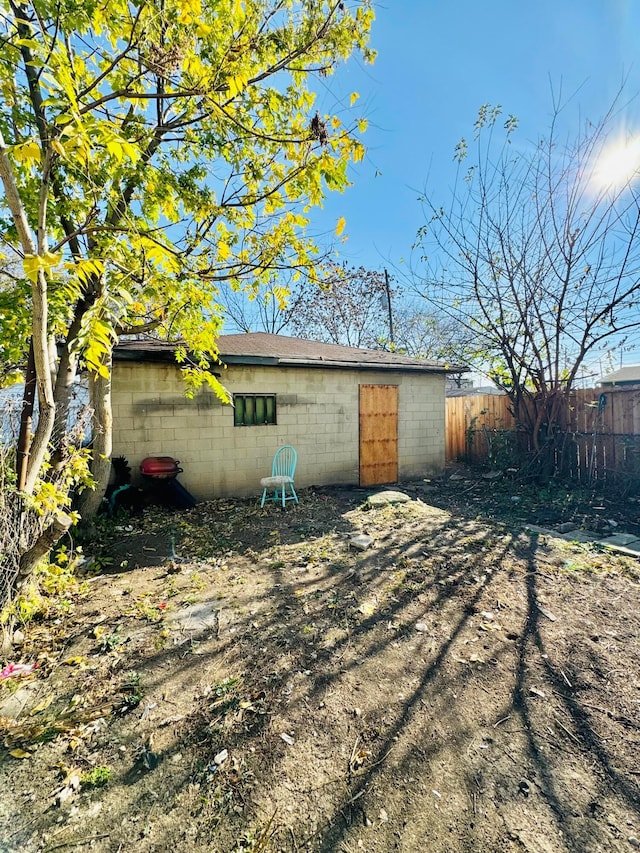 view of outbuilding