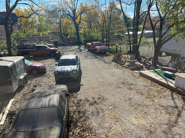 1423 E Main St, Columbus, OH 43205 - view of dirt / gravel road