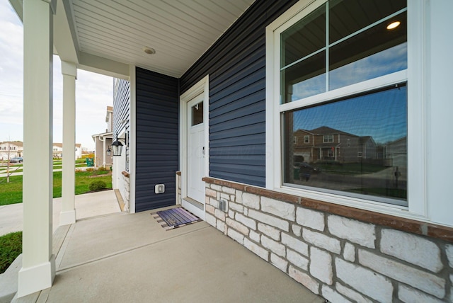 view of patio / terrace with covered porch