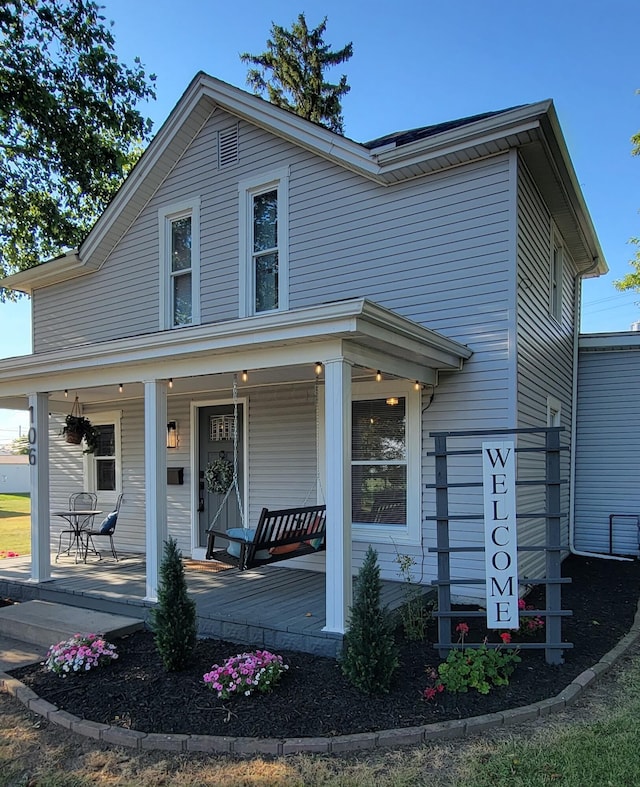 view of front of house featuring a porch