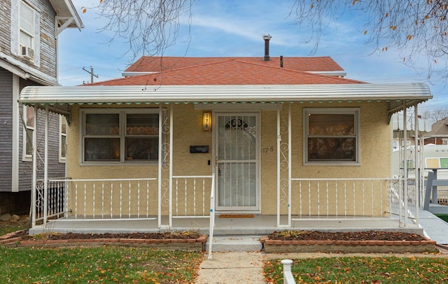 view of front of home featuring a porch