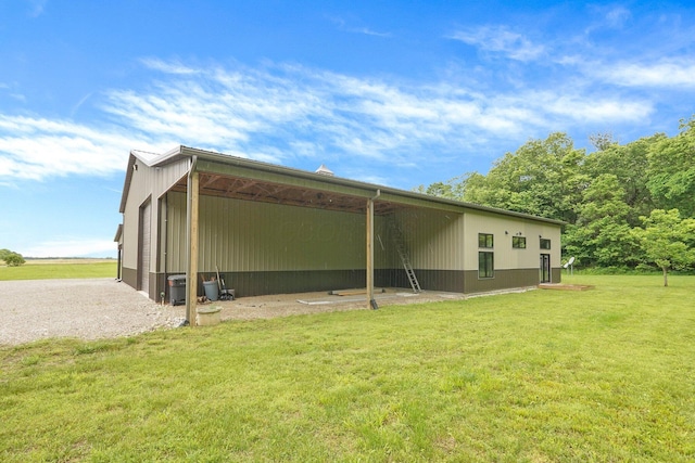 20020 Commercial Point Rd, Circleville, OH 43113 - rear view of property with a yard, a pole building, and an outbuilding