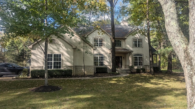 view of front of house featuring a front yard