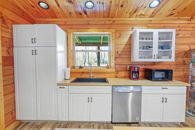 kitchen with wood ceiling, sink, stainless steel dishwasher, and light hardwood / wood-style flooring