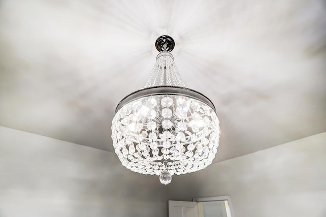 room details with a chandelier