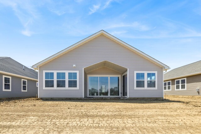 800 Heritage Blvd, Delaware, OH 43015 - view of rear view of house