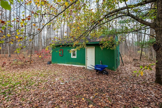 view of outbuilding