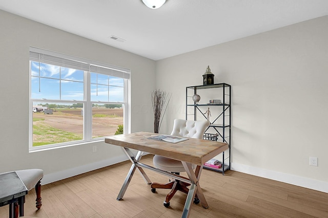 110 Cumberland Meadows Cir, Hebron, OH 43025 - home office featuring baseboards and light wood-style floors