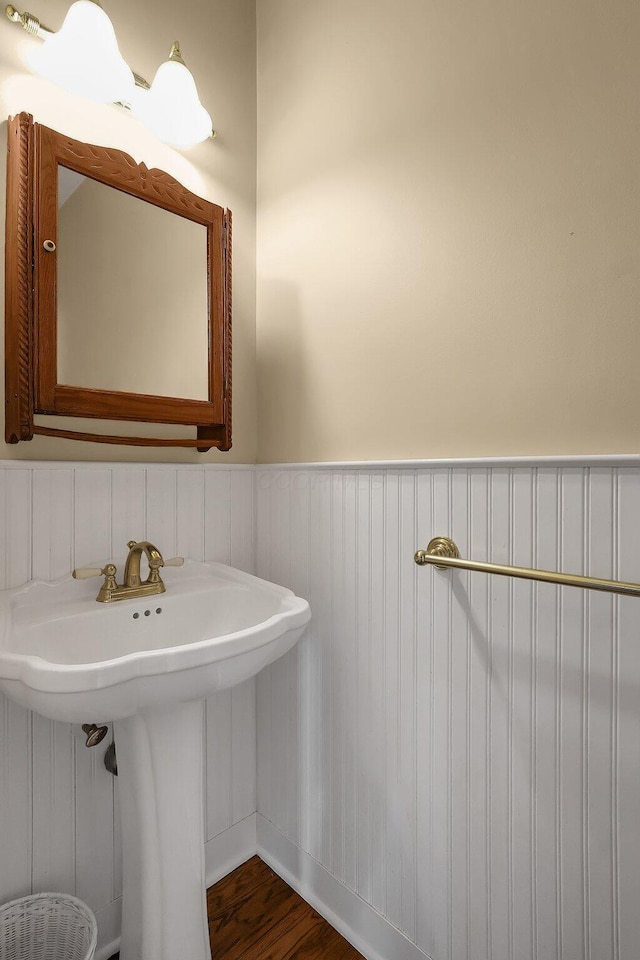 bathroom featuring hardwood / wood-style floors and sink