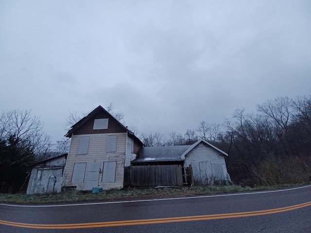 view of home's exterior