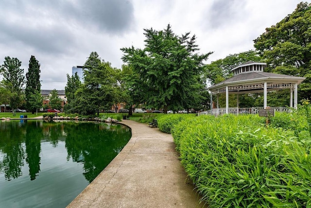 39 Buttles Ave Unit 39, Columbus, OH 43215 - view of property's community featuring a gazebo and a water view